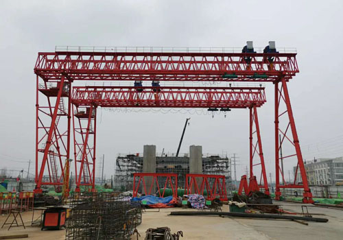 通用龍門(mén)吊和專用龍門(mén)吊有什么不一樣？