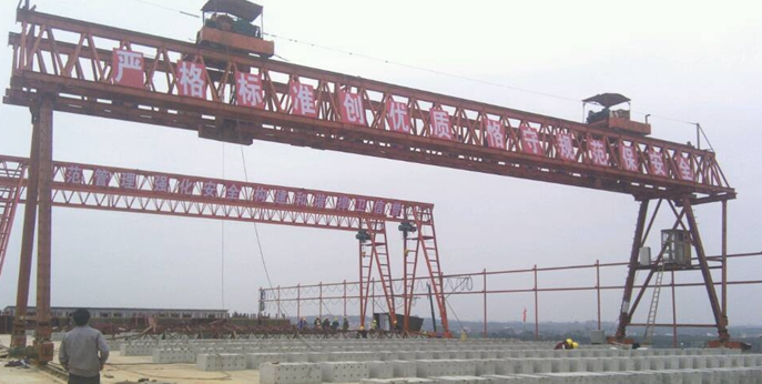 架橋建路用的T型梁造價要多少？提梁機該怎么選擇？價格是多少呢？