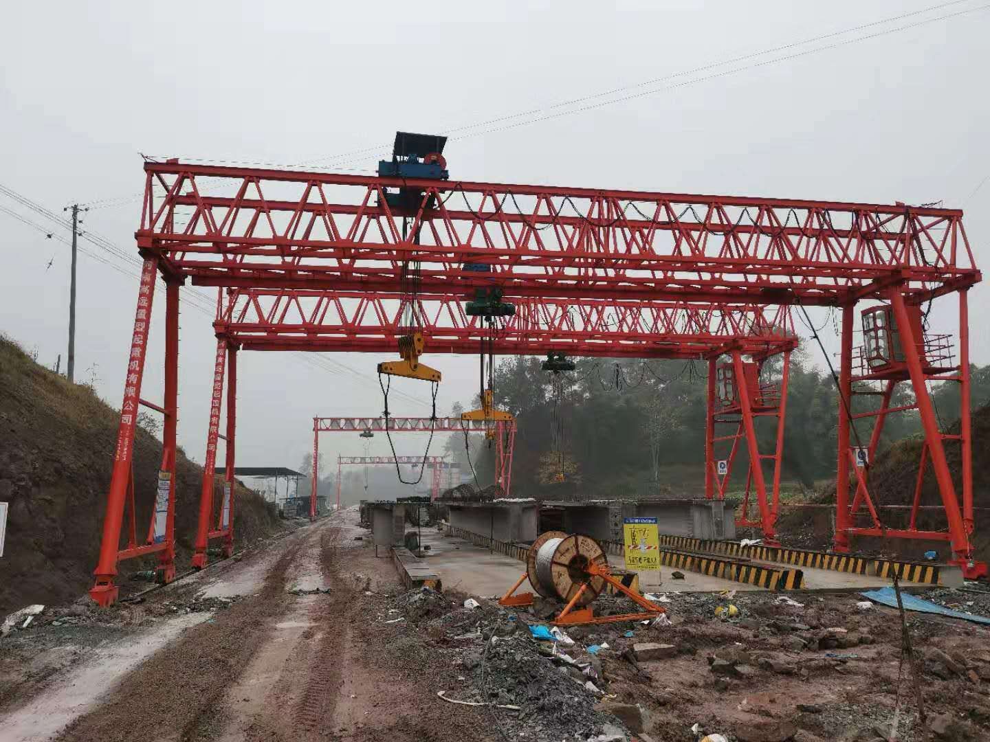 龍門吊的安全裝置都有哪些？安全裝置都有哪些用處？